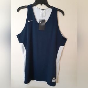 NWT NIKE WOMENS BASKETBALL TRAINING TOP SIZE XL NWT NAVY / WHITE
